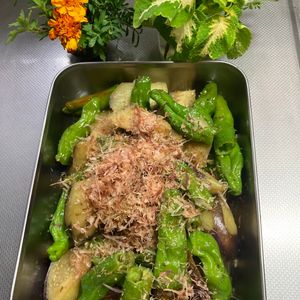 そら・ゆずの作ってみた!投稿(茄子と甘長唐辛子のめんつゆ煮)