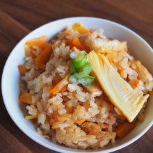 彼に旬のご飯を♡たけのこの出汁炊きごはん