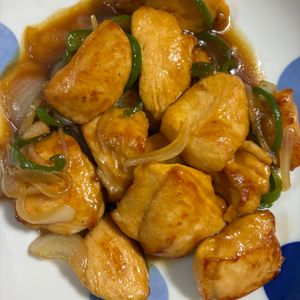 にゃんこまぁむの作ってみた!投稿(ワンパン10分！【鶏むね肉の甘酢炒め】ご飯すすむ♩)