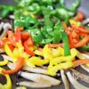 冷凍できるお弁当おかず　きのことパプリカのカレーソテーの工程2