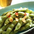 枝豆のガーリックナンプラー炒め