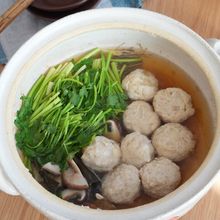 鶏つくねとせりのあっさり鍋