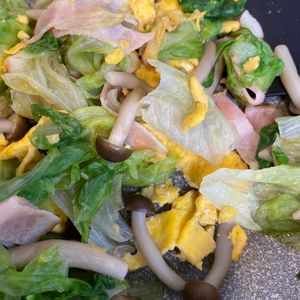 トイプの作ってみた!投稿(シャキシャキ！ジューシー♪やみつきレタたま炒め)