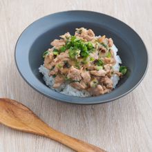 【ネギ塩豚丼】ワンパン10分!子どもの胃袋掴む!!
