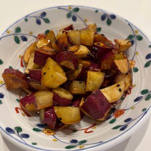 552878の作ってみた!投稿(調味料2つでカリカリ！ワンパンサイコロ大学芋)