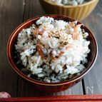 夏に食べたい♪梅と海苔の炊き込みご飯