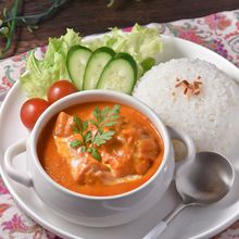 おうちでインド気分♪カレー粉で本格派【バターチキンカレー】