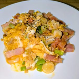 joe sanの作ってみた!投稿(とろとろ！白ネギとベーコンエッグごはん)