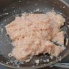 フライパンだけで簡単！暑い日に食べたい！梅だれつくねの工程2