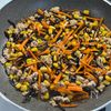 あると安心♪栄養たっぷり【ひじきと豆腐の彩り炒め煮】の工程3