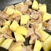 【豚バラとじゃがいもの照り焼き】ご飯がすすむ甘辛味♪の工程5