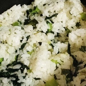 しゃきぴよラブの作ってみた!投稿(小松菜とワカメの混ぜごはん)