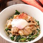 フライパンひとつですぐできる♪豚バラ肉のスタミナ丼