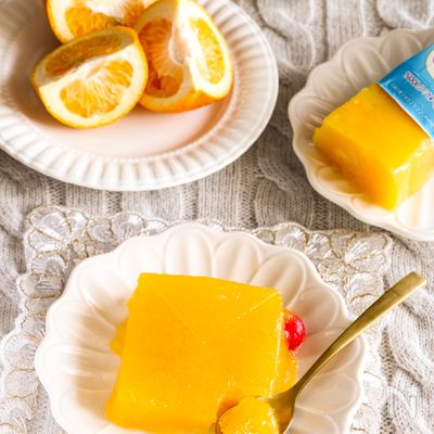 ちゅるんと美味しい！紙パックのまま作る♪フルーツインゼリー