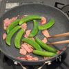 スナップエンドウとベーコンのふんわり卵炒めの工程3
