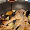 【コンロ1つで夏のご馳走】なすと豚肉のみぞれそうめんの工程2
