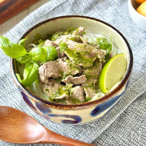 【絶品】バジル香る！牛肉のフォー
