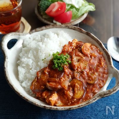 茄子のミートカレー！レンジとは思えない美味しさ！