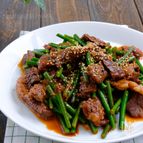 お家焼肉！！柔らかハラミとにんにくの芽の焼肉炒め