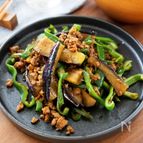 『夏野菜とひき肉のにんにく醤油炒め』簡単☆ご飯がすすむ♪