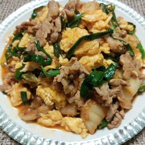 よっこの作ってみた!投稿(【ふわたま豚キムチ炒め】定番おかず！パパッと簡単！)