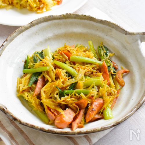 【じゃがいもとウインナーのカレー炒め】パパっと新じゃが副菜♪