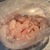 奪い合いになっちゃう美味しさ「鶏胸肉の甘辛スティックチキン」の工程2
