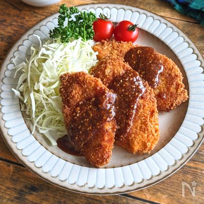 【サクッと柔らかい♡定番のチキンカツ】ソースも美味しい！