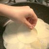 パリ&シャキッがたまらない‼︎『春菊と生ハムのピザ』の工程1