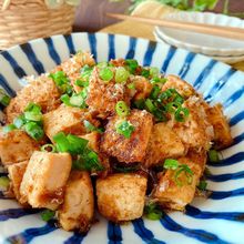 もうひと品のおかず☆サイコロ豆腐のおかか和え