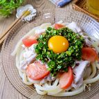 夏にぴったり♡『豚しゃぶトマトのぶっかけニラだれうどん』