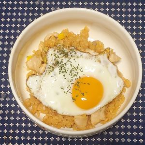 ivory0117の作ってみた!投稿(炊飯器にお任せ！【ごちそうチキンライス】冷凍保存可♩)