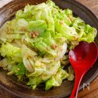 【野菜不足が解消できる】1玉ペロリ☆レタスとツナの旨味和え