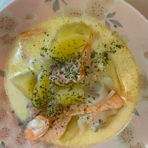 いちごの作ってみた!投稿(【豆乳で作る北欧風サーモンスープ】思い出の味のロヒケイット♪)