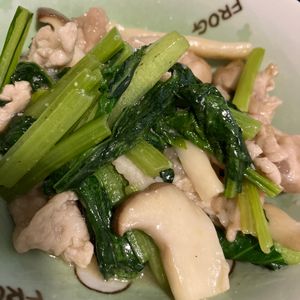 みんこの作ってみた!投稿(【豚こまと小松菜のオイスターソース炒め】小松菜嫌いが完食！)