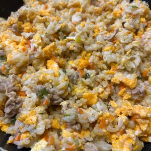 なおの作ってみた!投稿(【ねぎ塩豚カルビ炒飯】食材3つ☆男子が喜ぶ!)