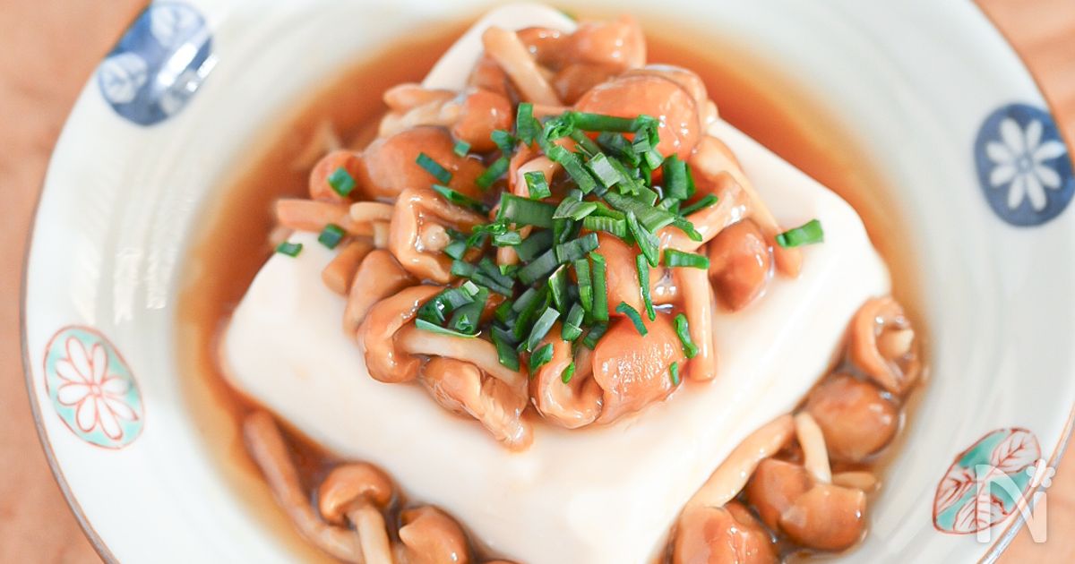 普通の豆腐がごちそうに！なめこ豆腐
