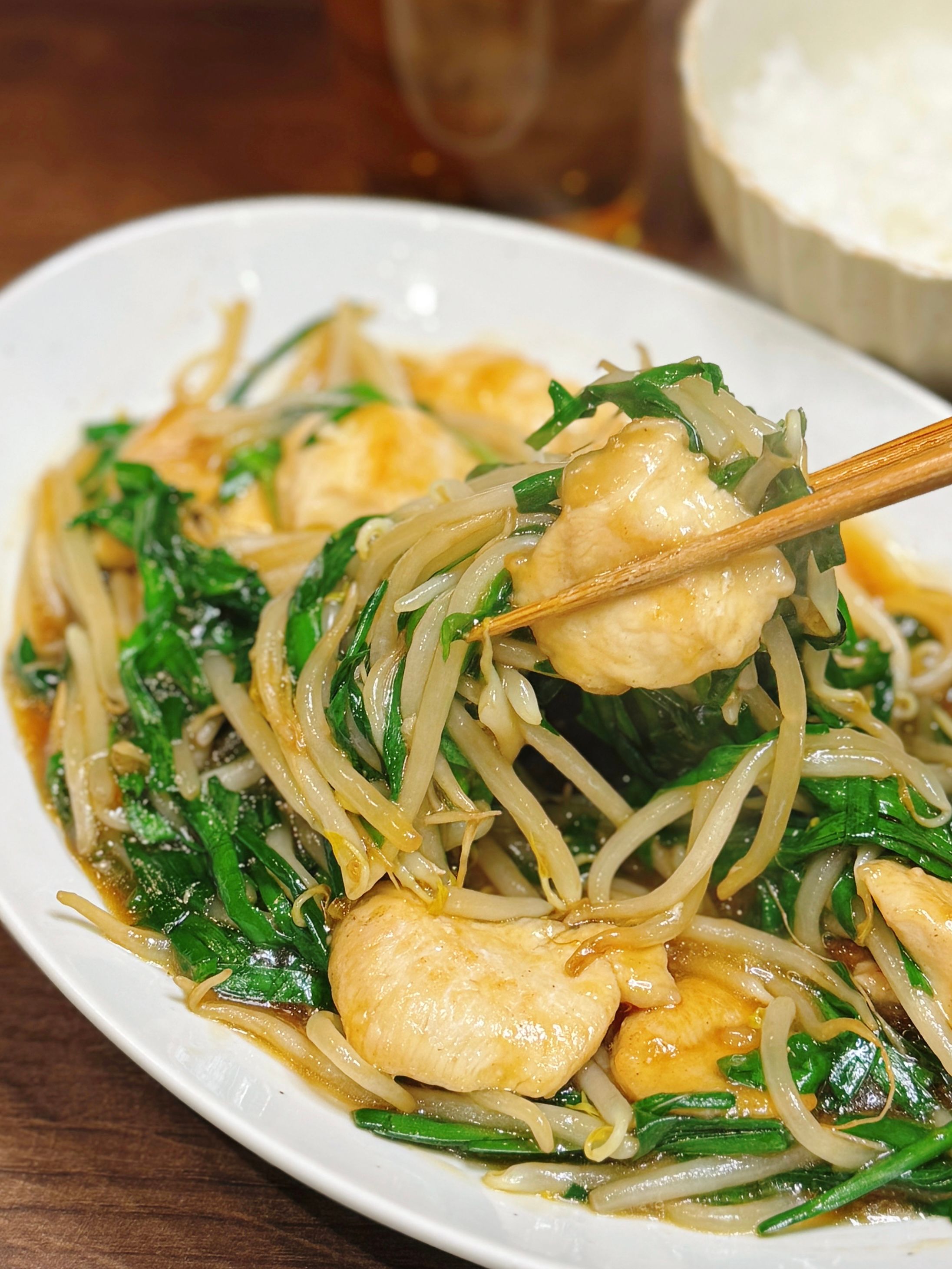 鶏肉ニラもやしの とろみ中華炒め】鶏むねと野菜の簡単おかず | レシピ