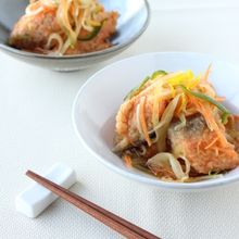柚子風味　鮭の和風甘酢マリネ