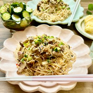 のりのり🐾🎀🤍の作ってみた!投稿(うま味たっぷり♡さば缶とねぎのそうめんチャンプルー)