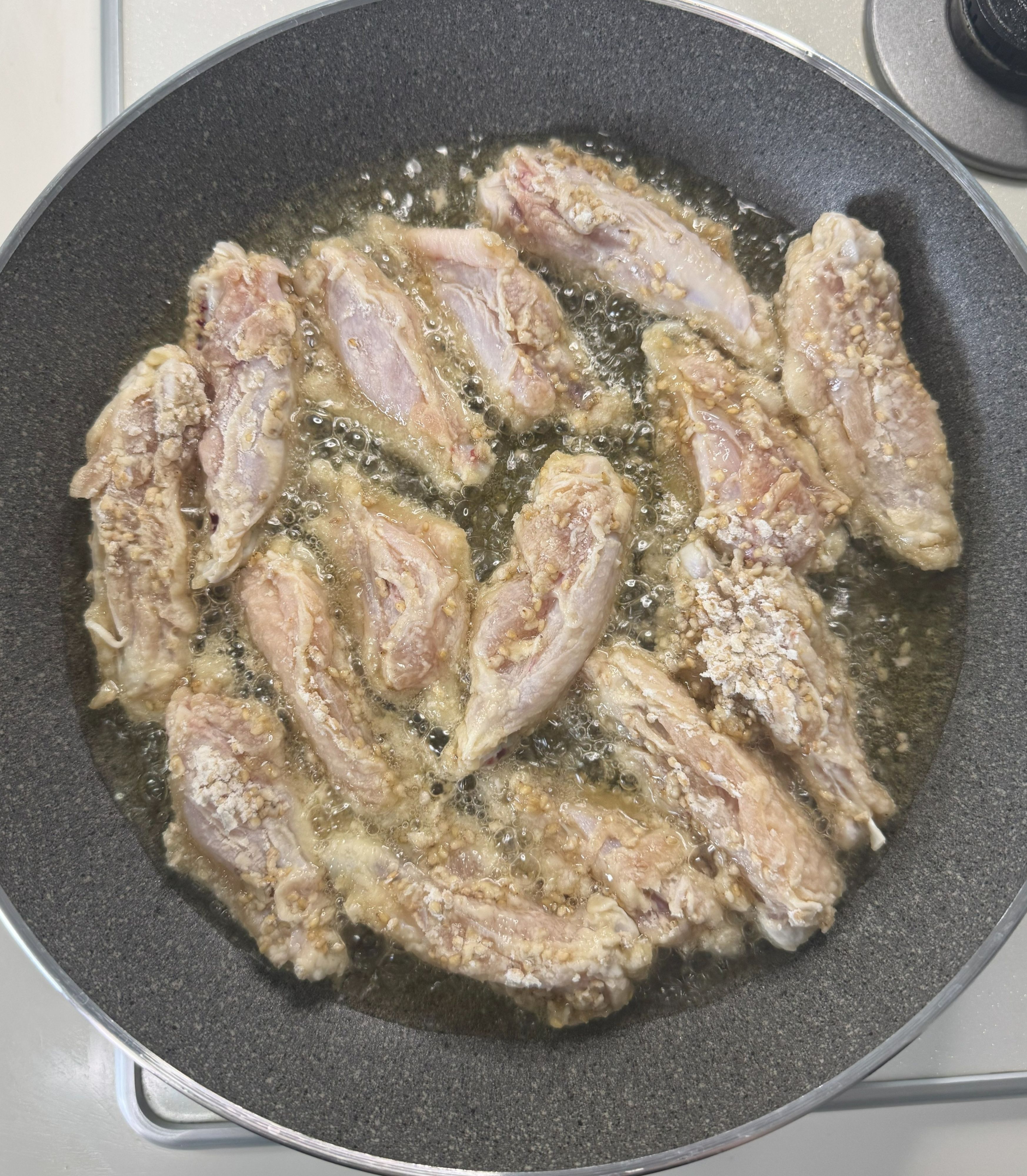 手羽中 ポリ袋で簡単♪手羽中でおつまみチキン中華味 レシピ・作り方 by