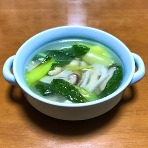 Nao★彡の作ってみた!投稿(激うま！鶏肉とチンゲン菜、椎茸のうま塩スープ)