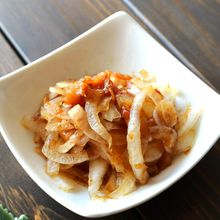 さっぱりさわやか♪新玉ねぎの梅鰹サラダ