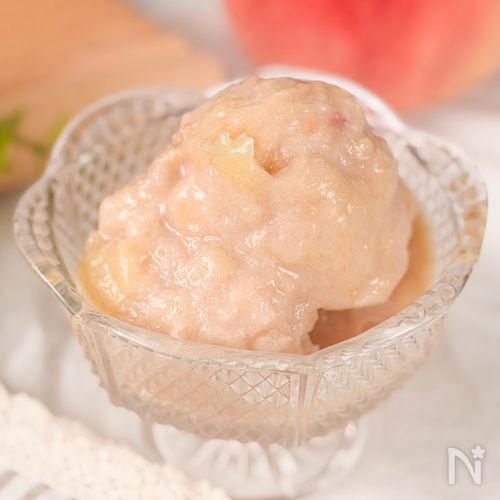 もんで冷やすだけ！材料4つで簡単♩【とろける生桃アイス】