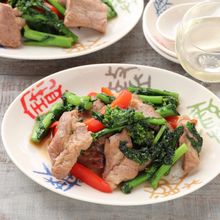 なばなと豚肉のオイスターソース炒め