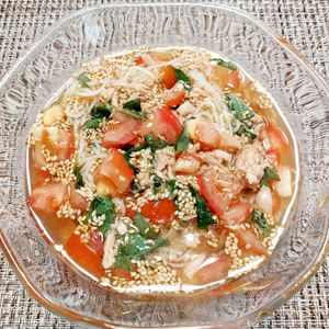 よっこの作ってみた!投稿(トマトとツナのだしポンそうめん【茹でたら混ぜるだけ！】)