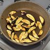 りんごの甘みでまろやか🍎茄子と豚バラの生姜焼きの工程3
