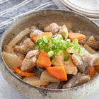忙しい日にも！「簡単煮込みレシピ9選」ほったらかし煮込みから、人気の鶏肉煮込み、もつ煮風まで