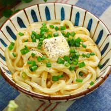 レンジで即完成!【釜玉だしバタうどん】