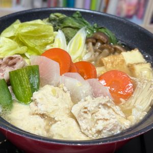 みーこの作ってみた!投稿(白菜が無限に食べられるやみつき鍋！【相撲部屋の塩ちゃんこ】)